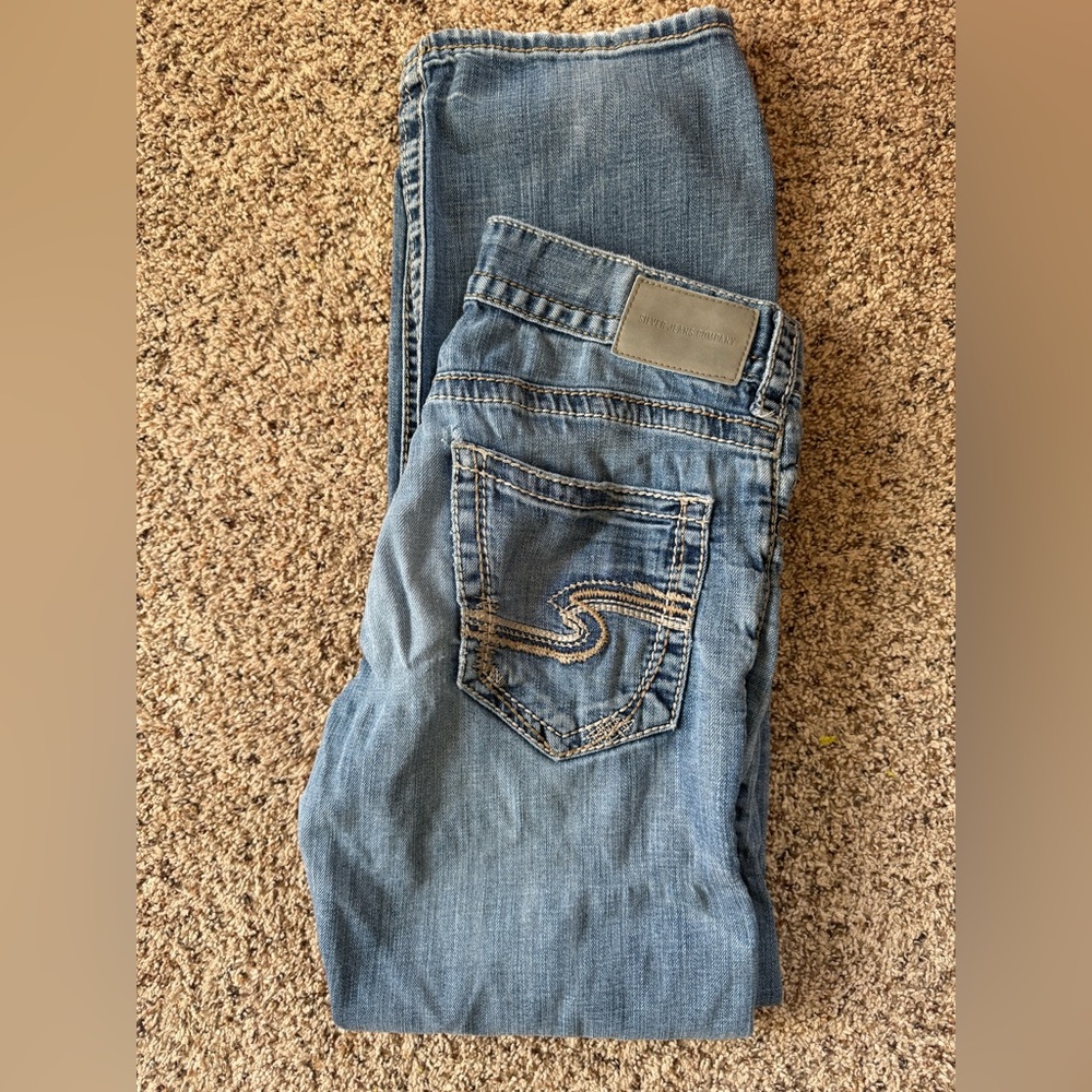 Men’s Silver Jeans Light Blue Straight Leg Jeans with Signature Back Stitching